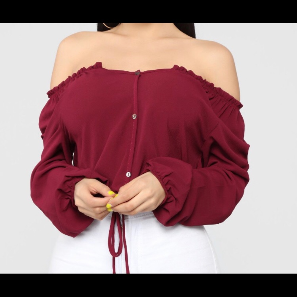 Fashion nova off the shoulders top